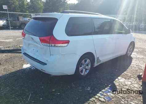 2011 Toyota Sienna Le from USA, damaged, VIN 5TDKK3DC4BS172735